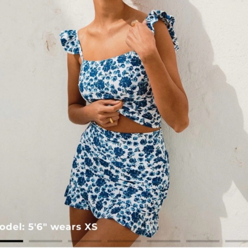 Albion Fit Bella Tankini Top in Santorini Print